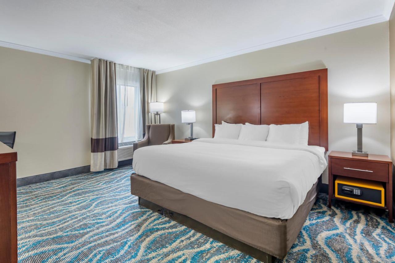 Comfort Inn Asheville East-Blue Ridge Pkwy Access Buitenkant foto