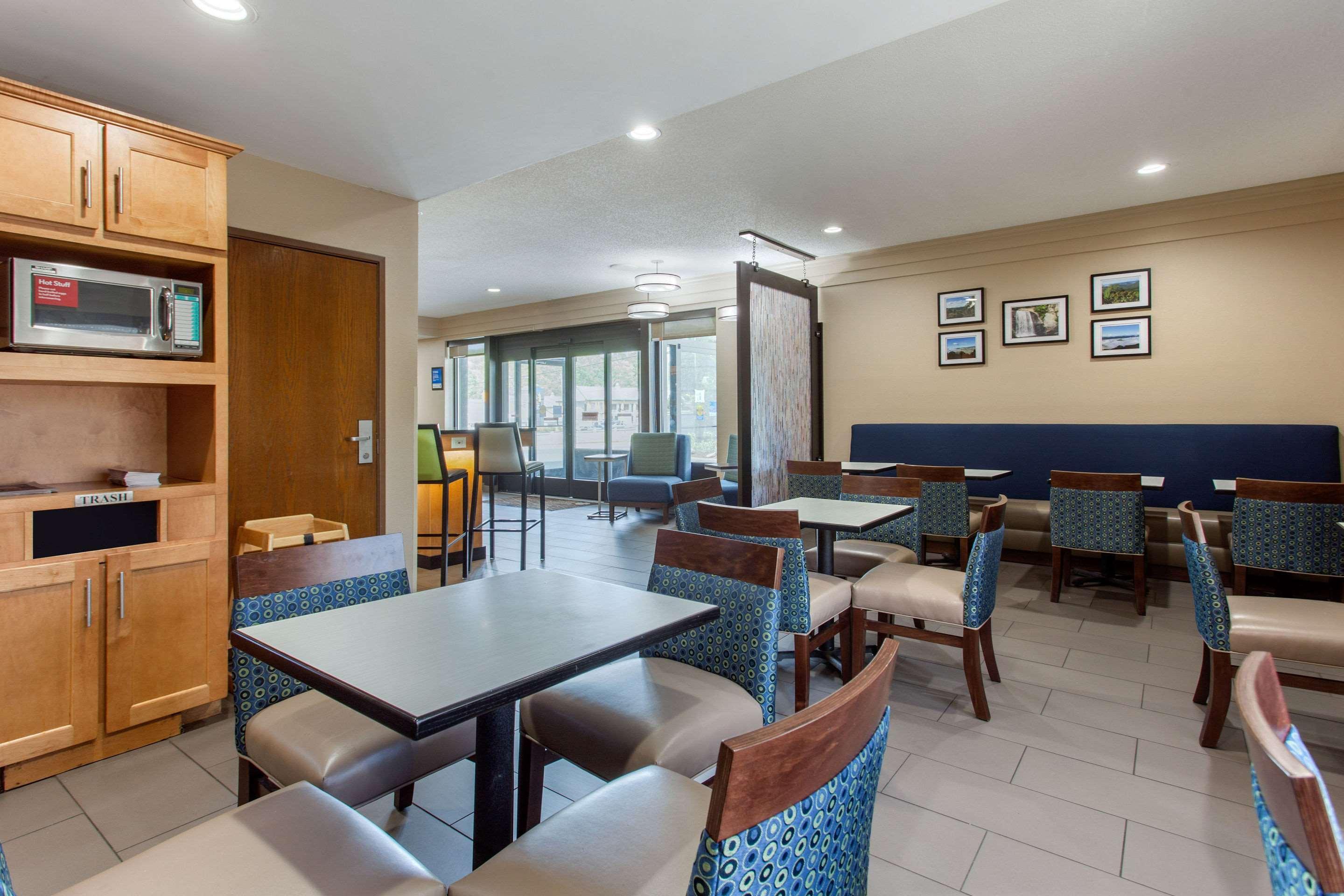Comfort Inn Asheville East-Blue Ridge Pkwy Access Buitenkant foto