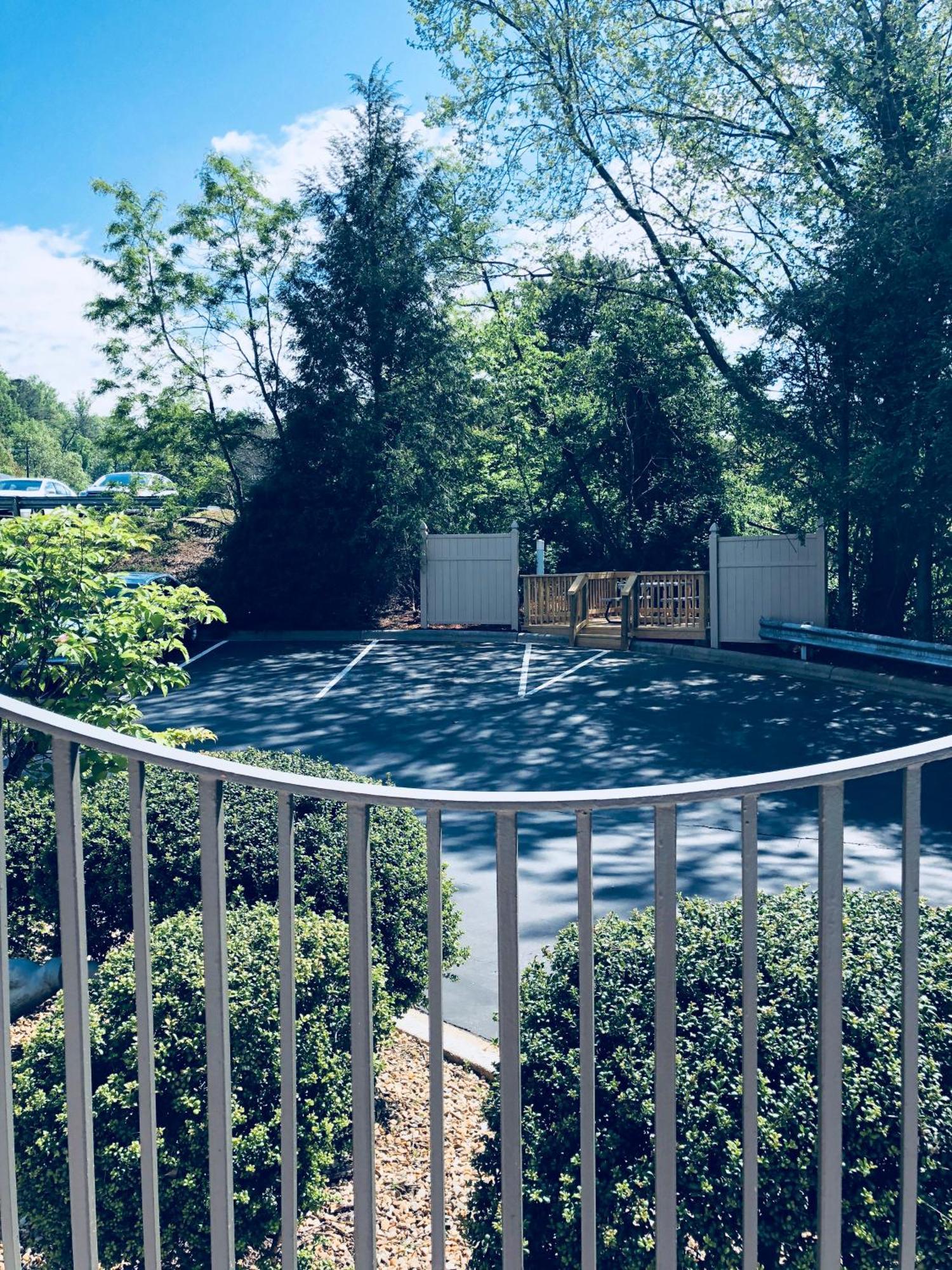 Comfort Inn Asheville East-Blue Ridge Pkwy Access Buitenkant foto